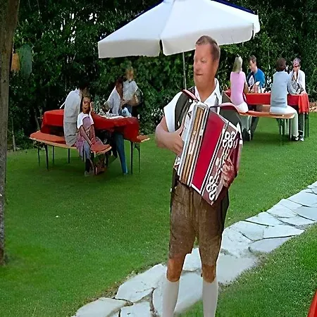 Magali's, - Inclusive Summer Card Гостьовий будинок